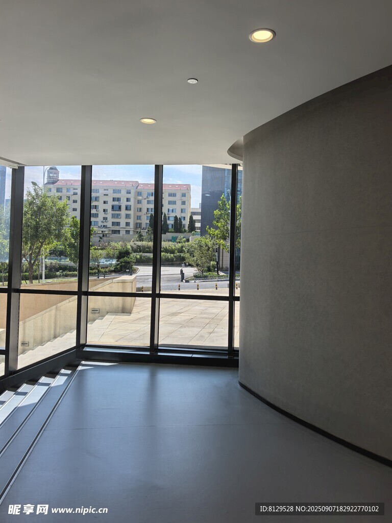 现代简约风格室内观景空间