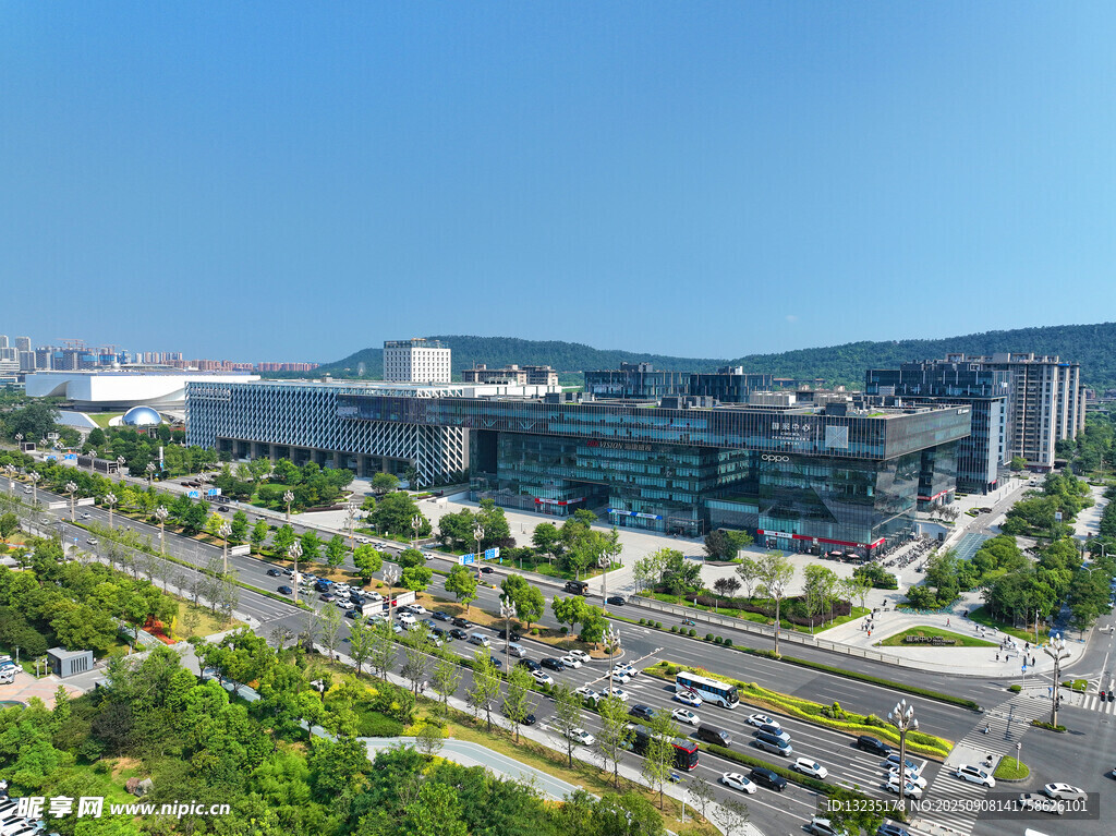 光谷 高新大道 国采中心