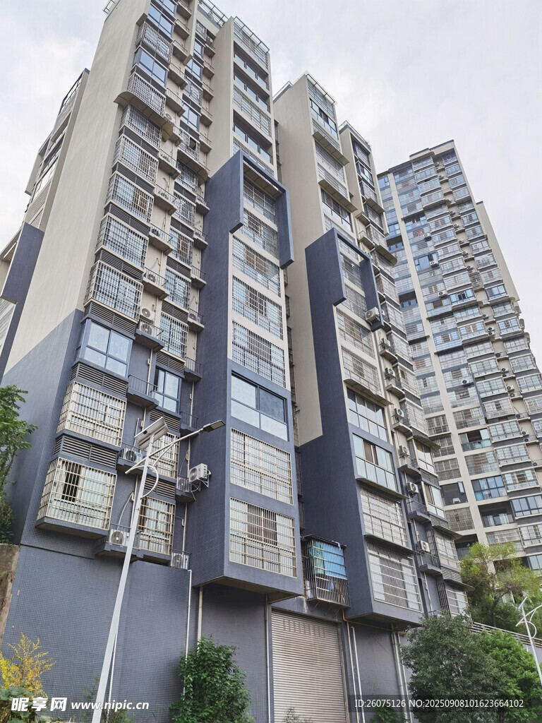 高层住宅楼外观景观
