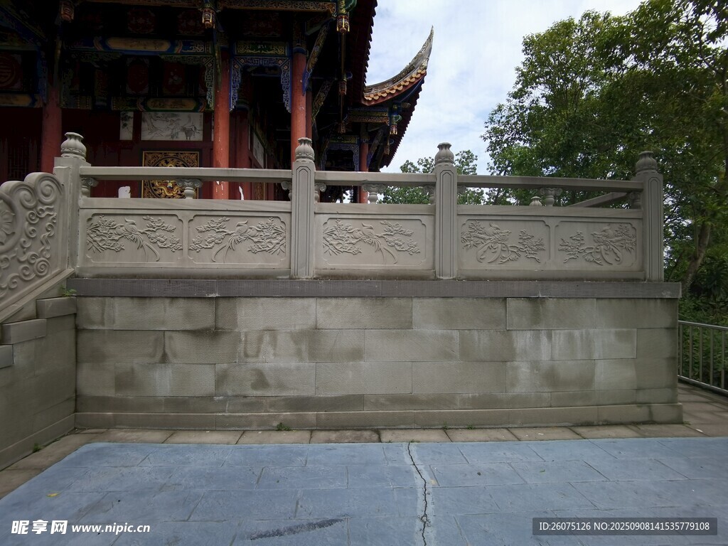 中式古建筑围栏景观