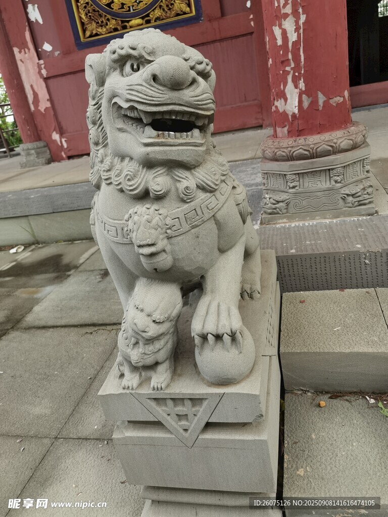 石狮子雕塑