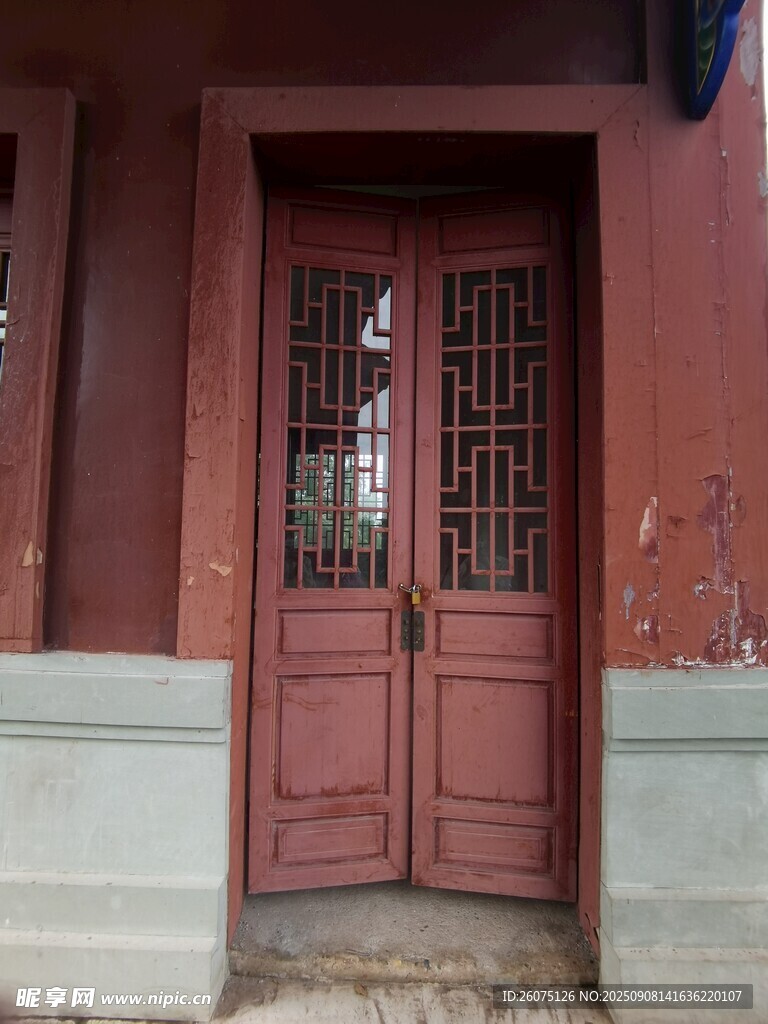 复古双开红木门