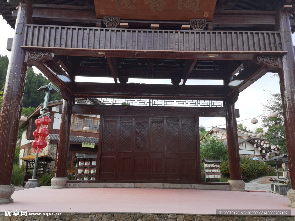 中式古建牌坊