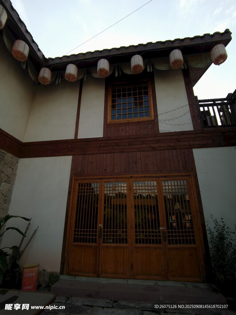 中式传统建筑外观一角