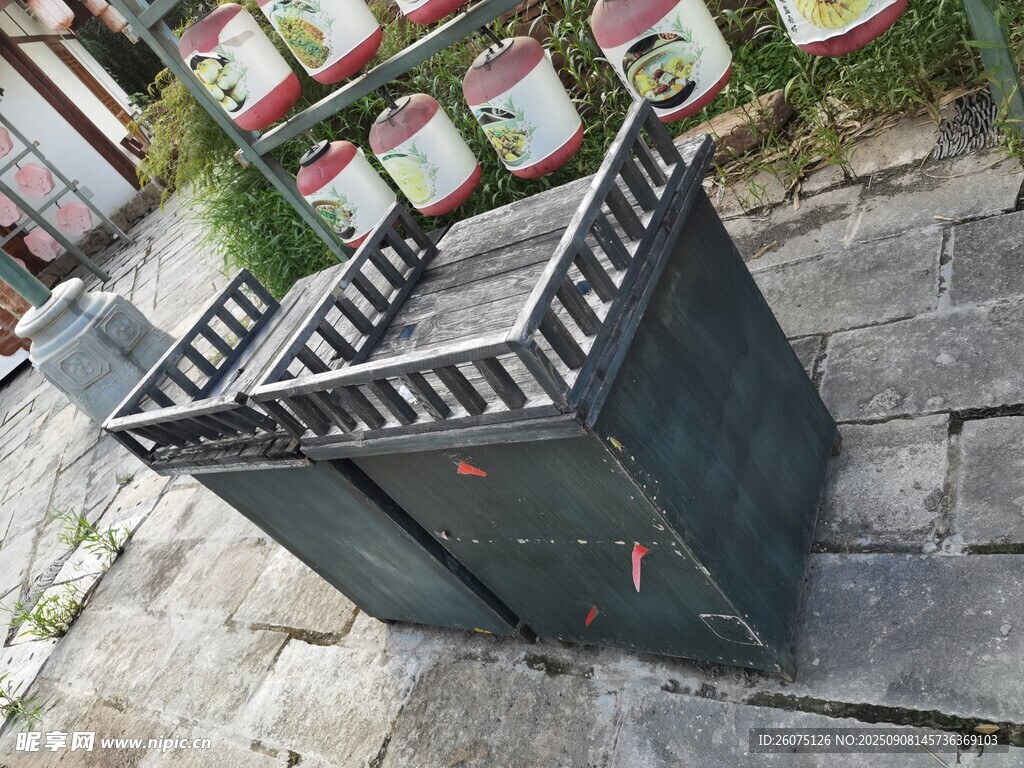 复古木质展示台