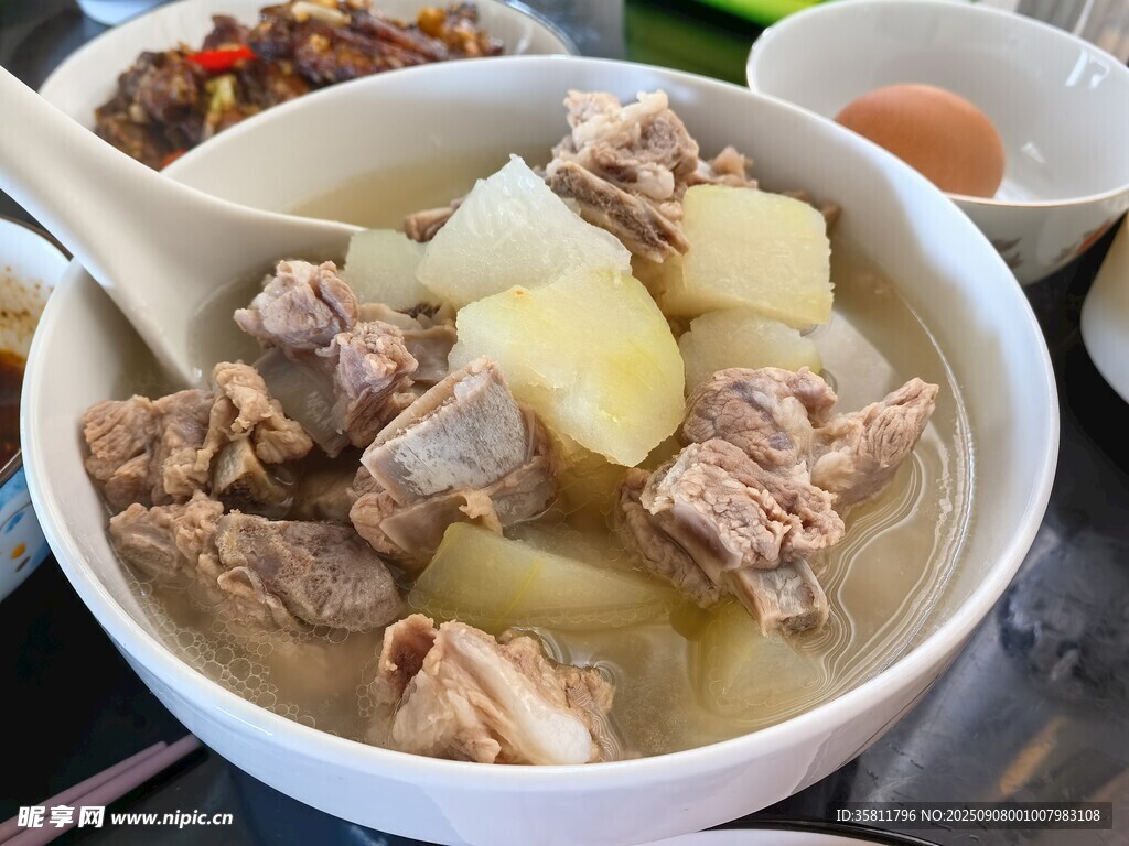 冬瓜炖排骨