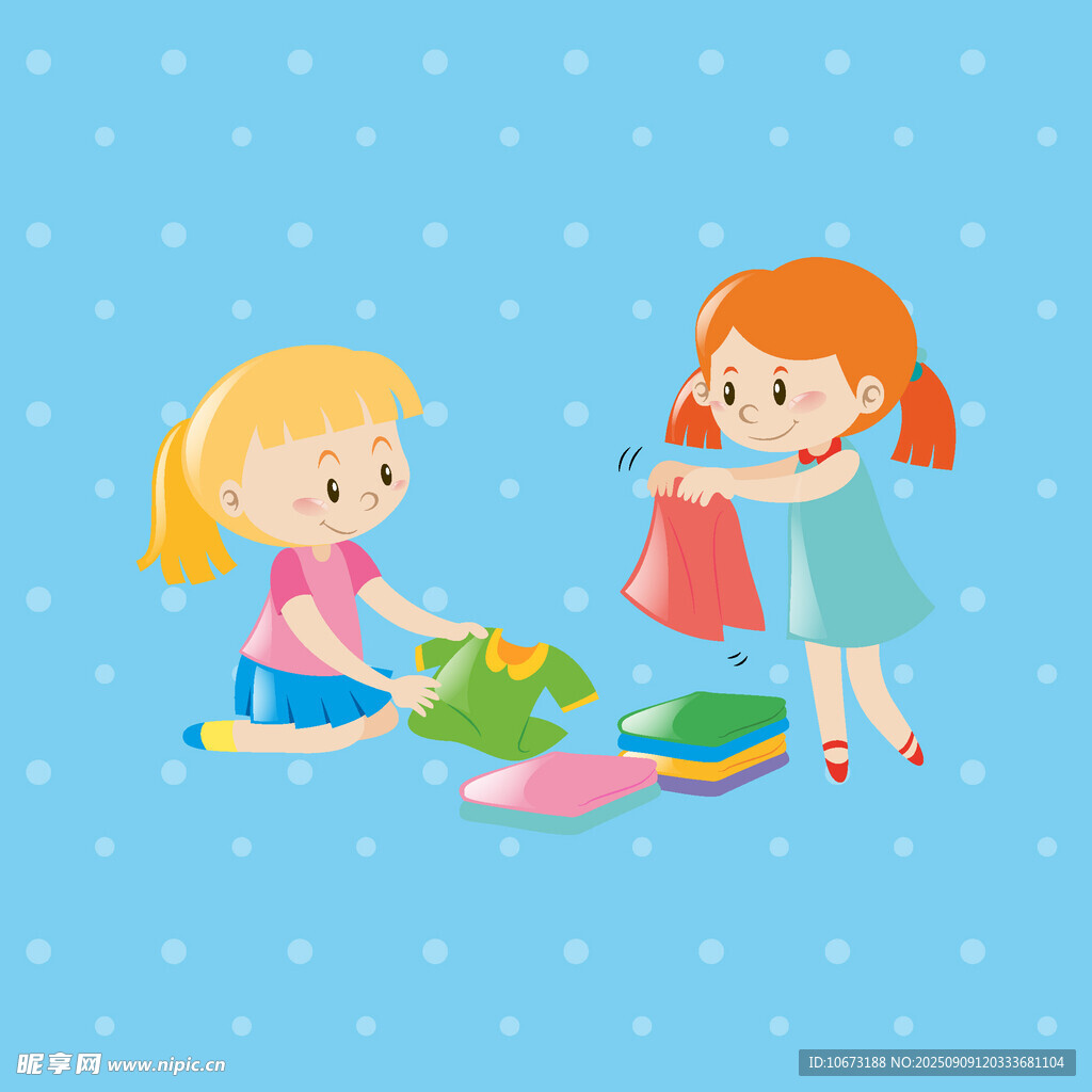 两个女孩开心整理衣物