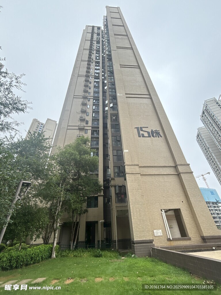 高层住宅楼外观景观