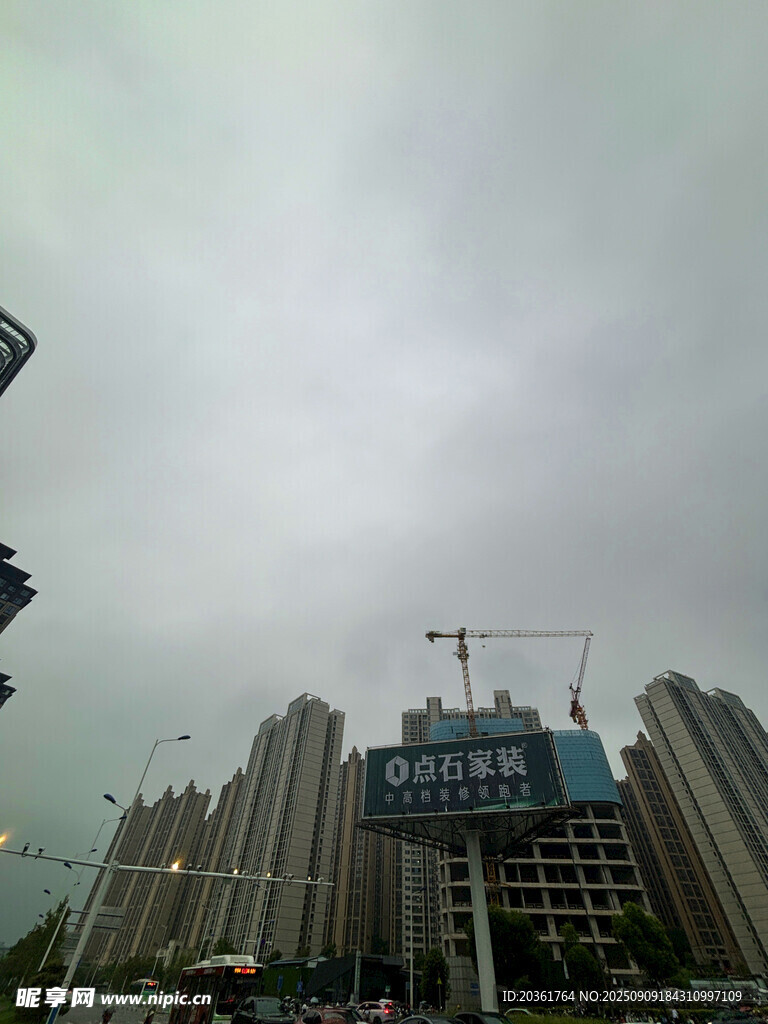 城市在建高楼景观