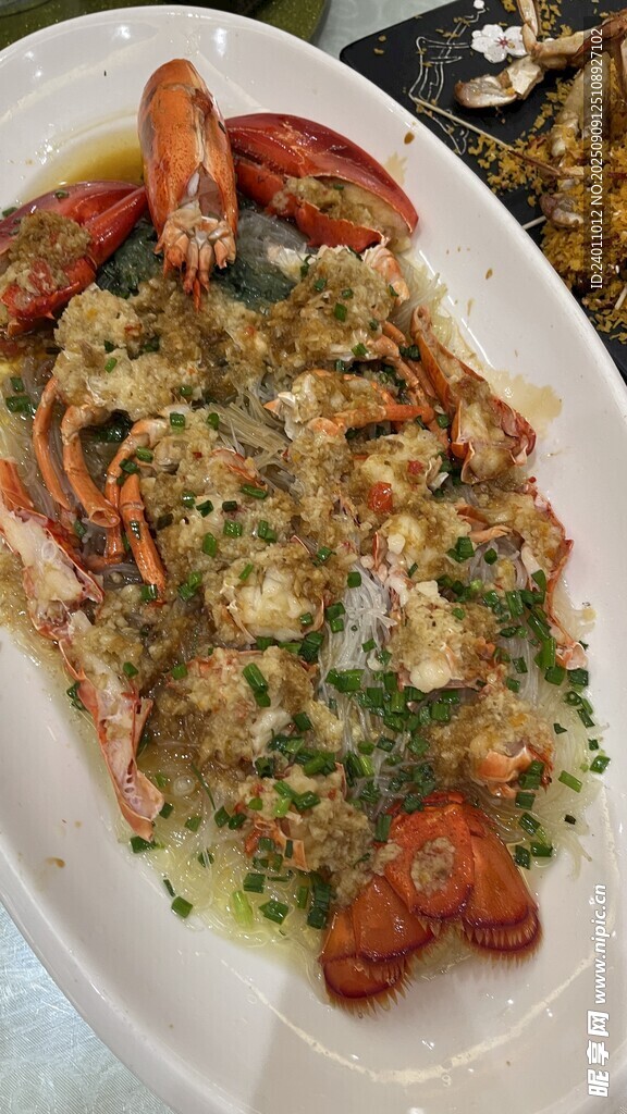 美味蒜蓉龙虾