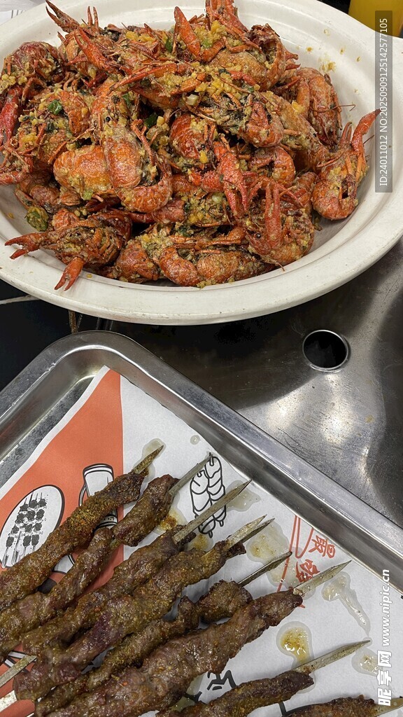 美味烧烤拼盘与串串