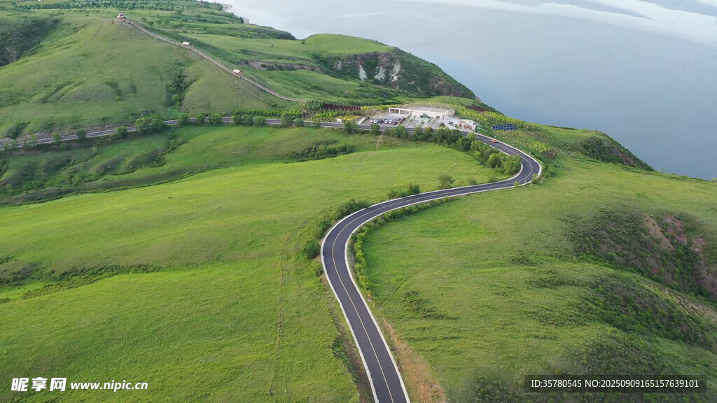 内蒙古多伦湖环湖公路景