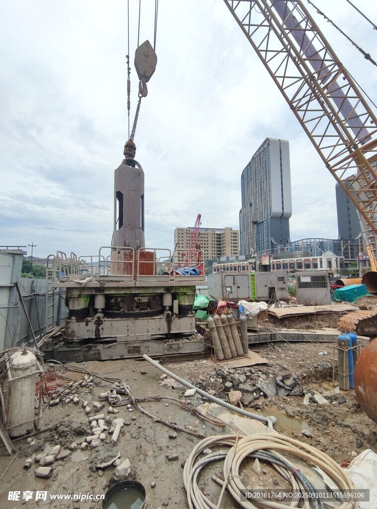 城市建筑工地施工场景