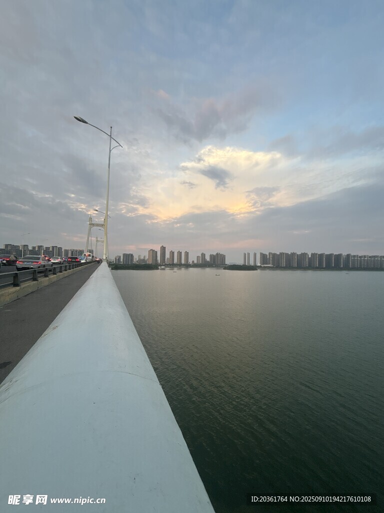 海滨公路黄昏美景