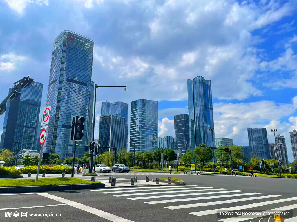 都市繁华街景