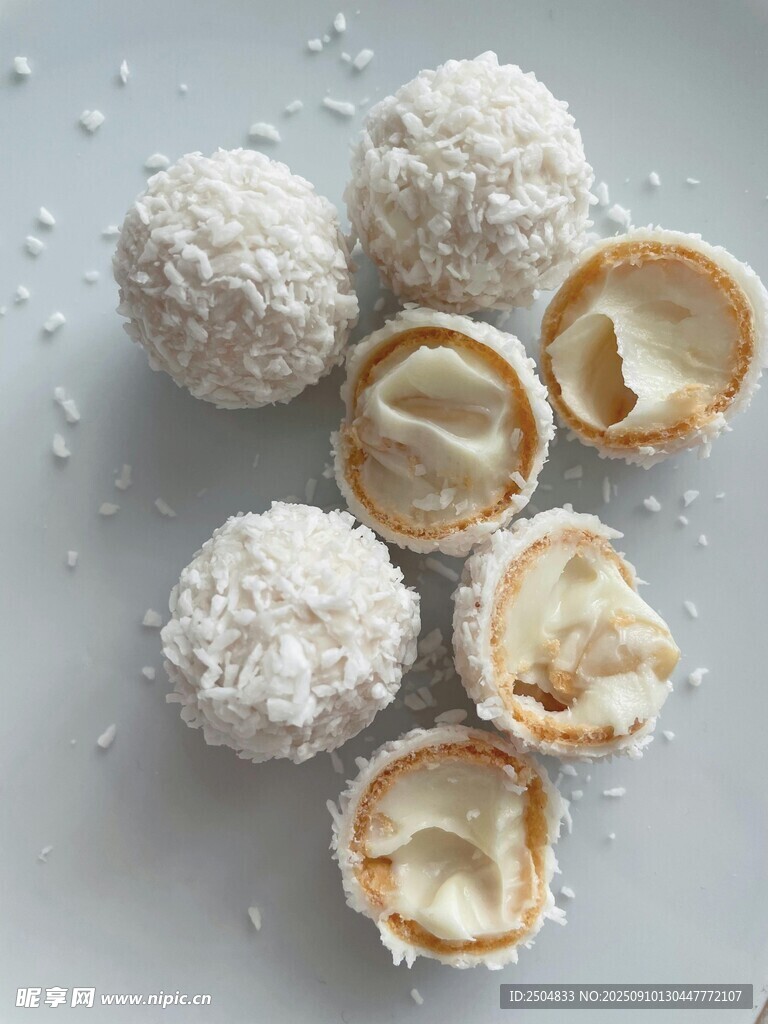 椰蓉奶油夹心小点心