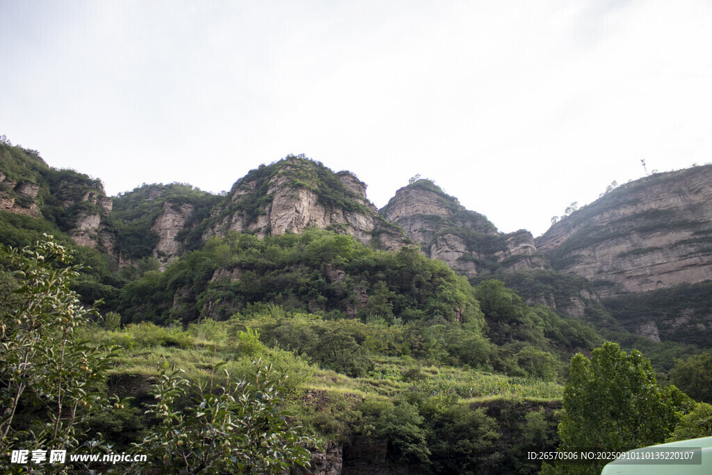 秀丽山峦