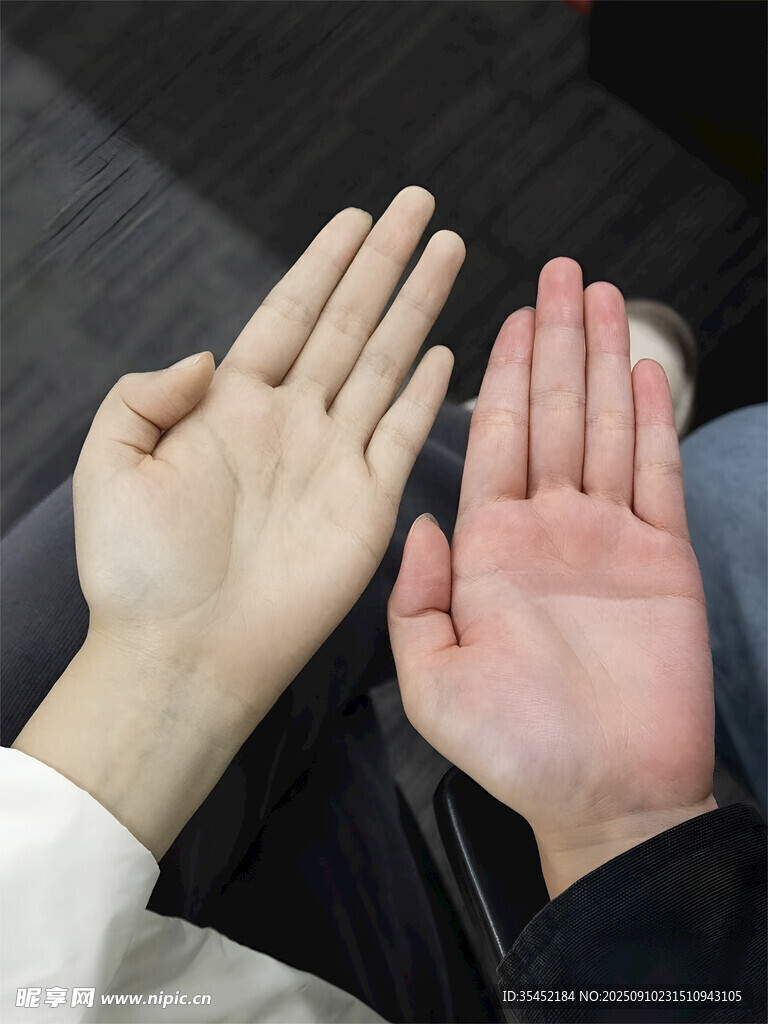 手