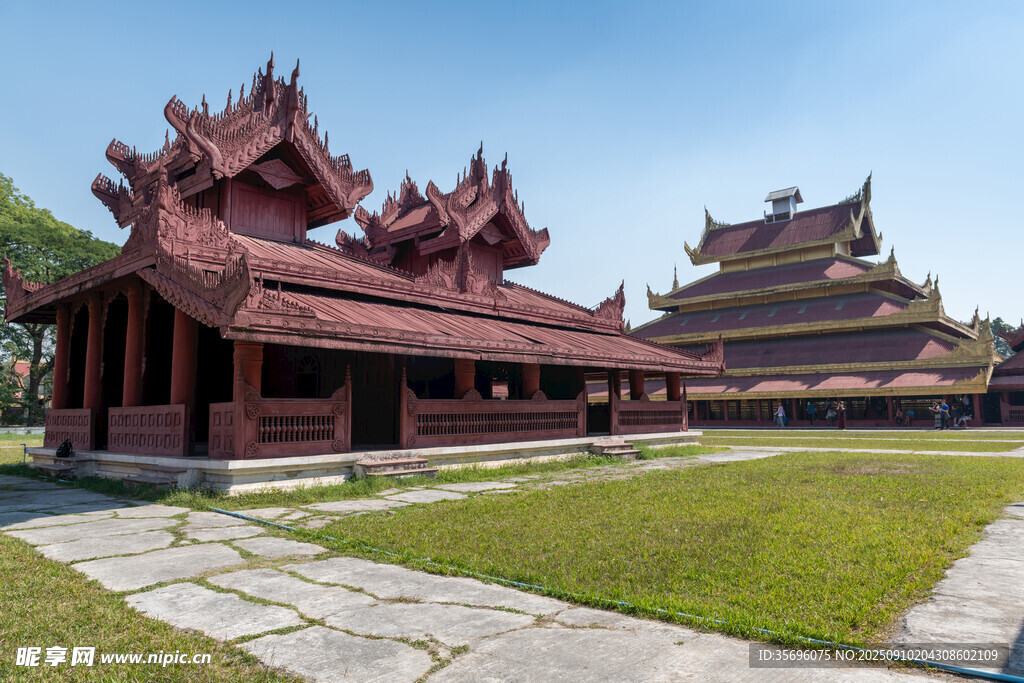 东南亚传统风格寺庙建筑