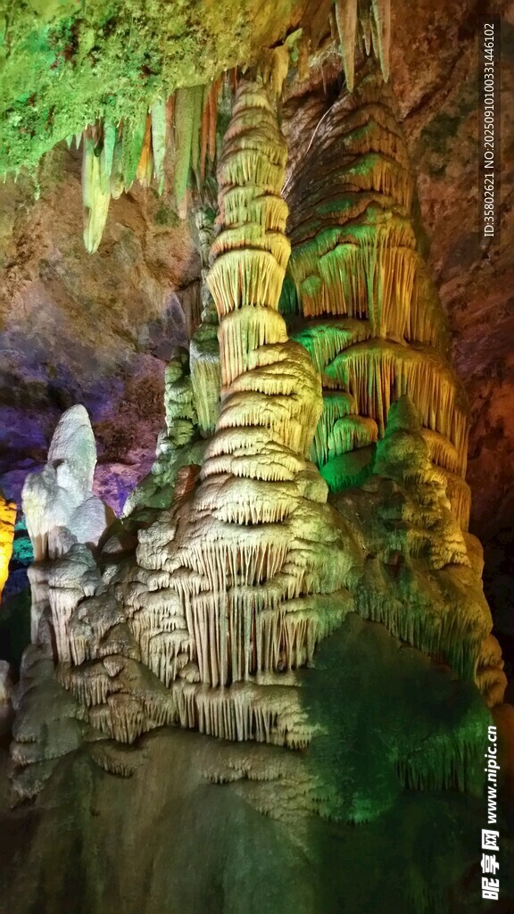 奇幻溶洞景观