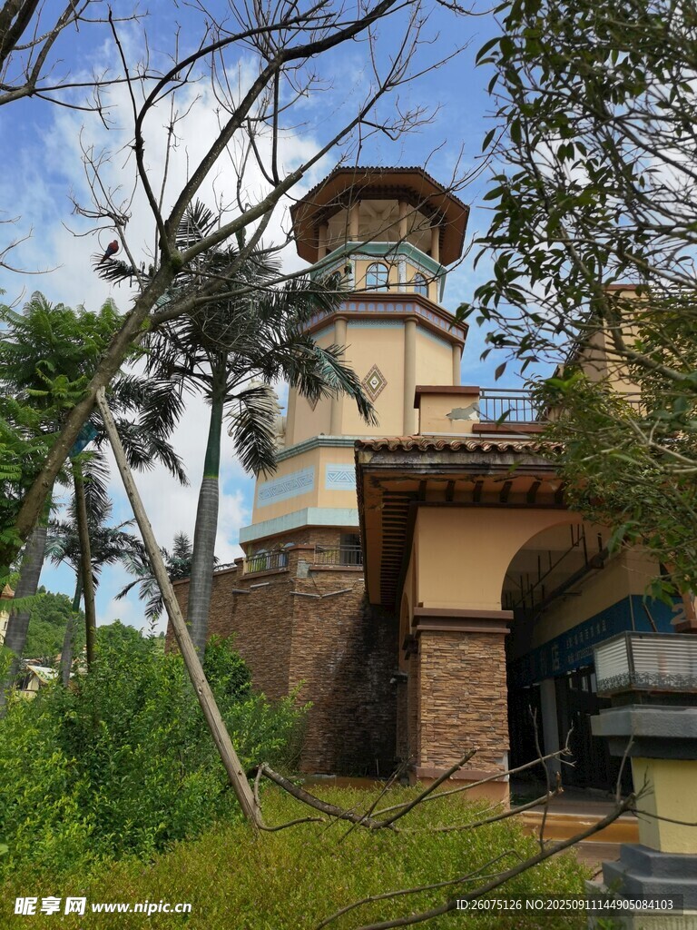 欧式风格塔楼建筑景观