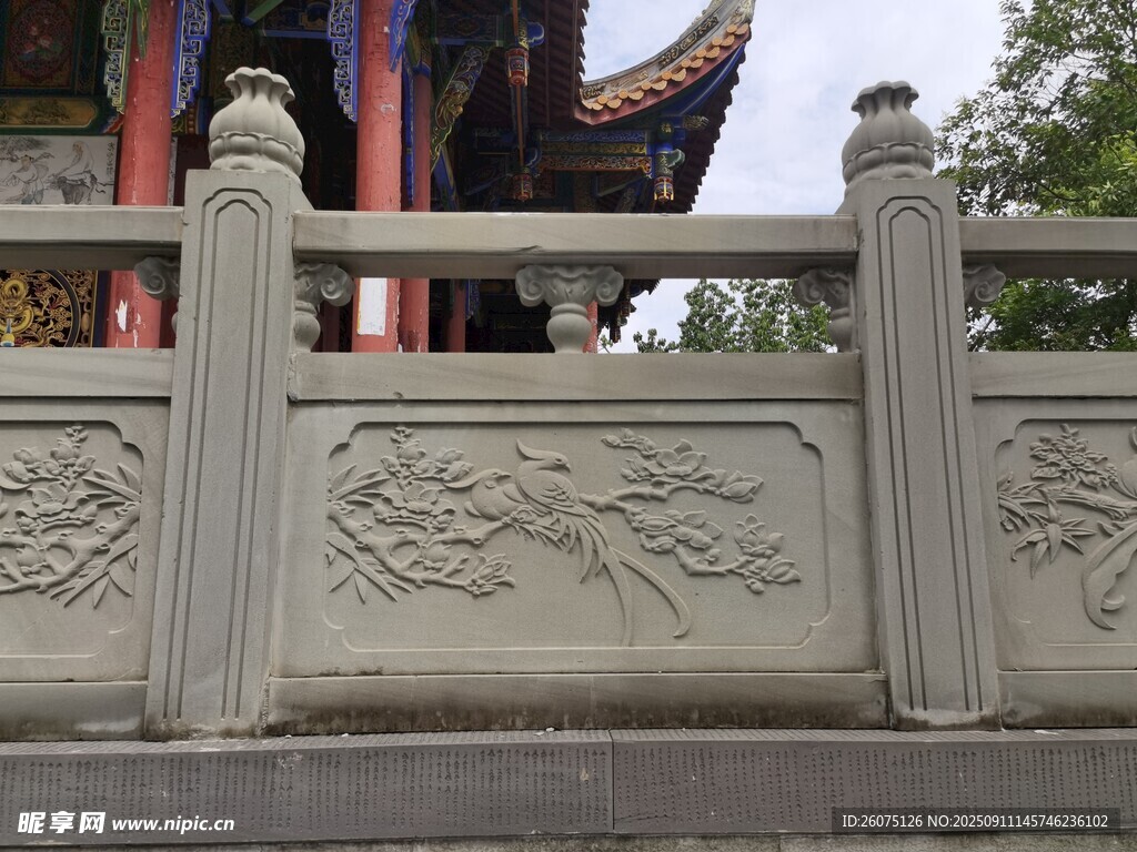 中式石栏杆雕刻艺术展示