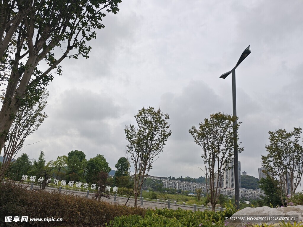 户外公园景观路灯场景