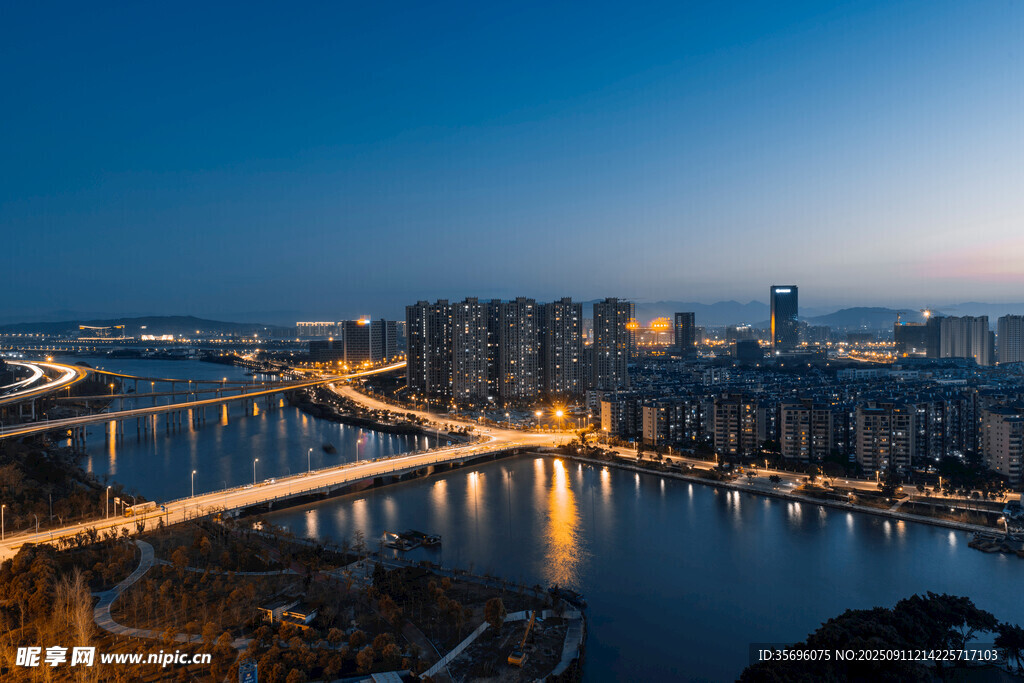 夜景建筑群