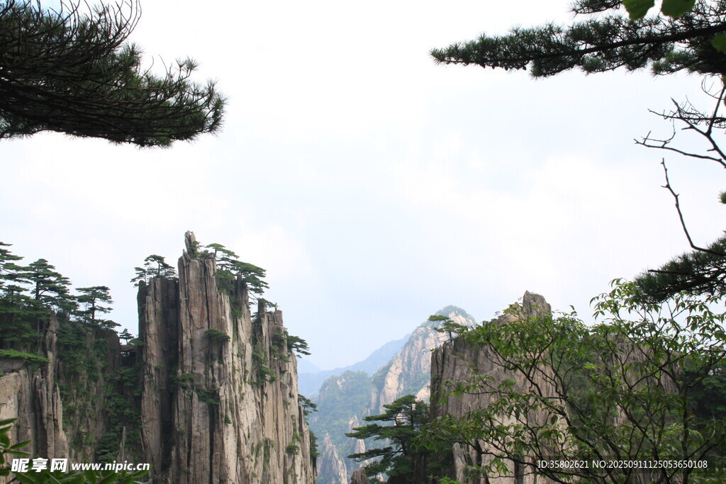 黄山奇峰景观