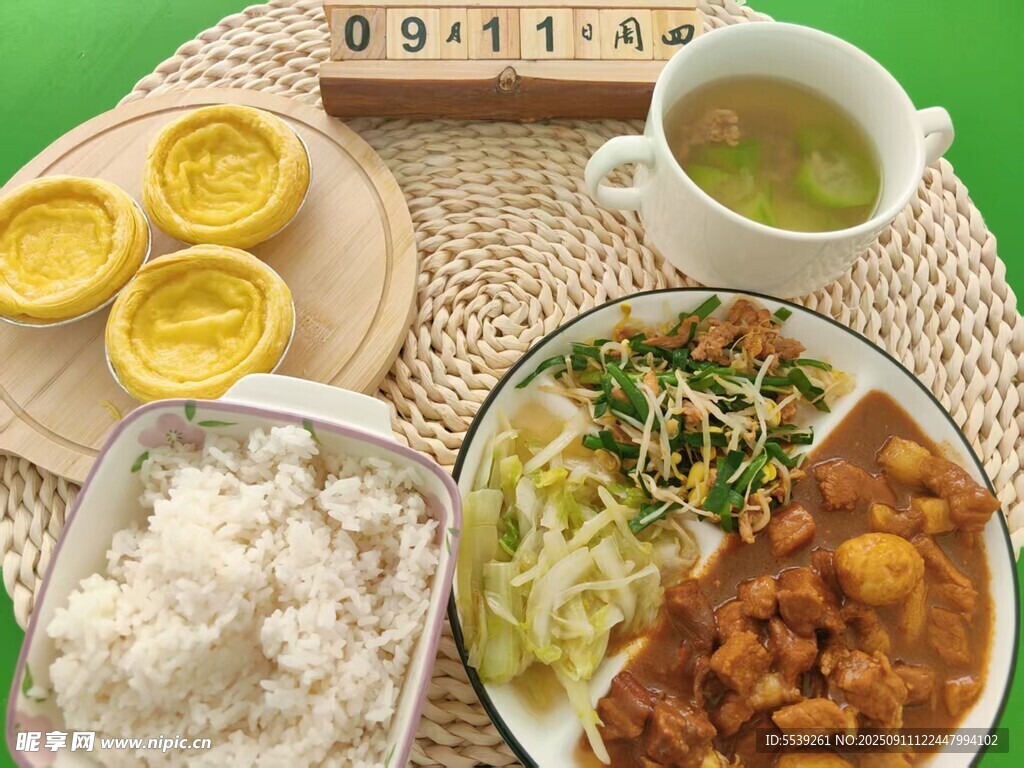 丰盛中式餐食