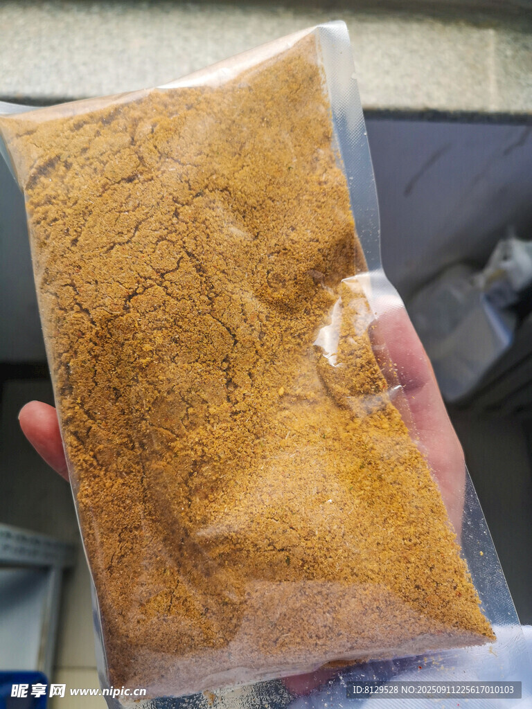 一袋美味的烘焙面包碎