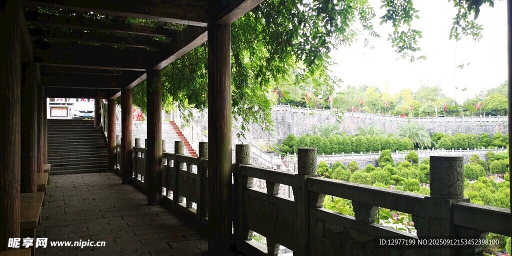 中式长廊 静享自然景致