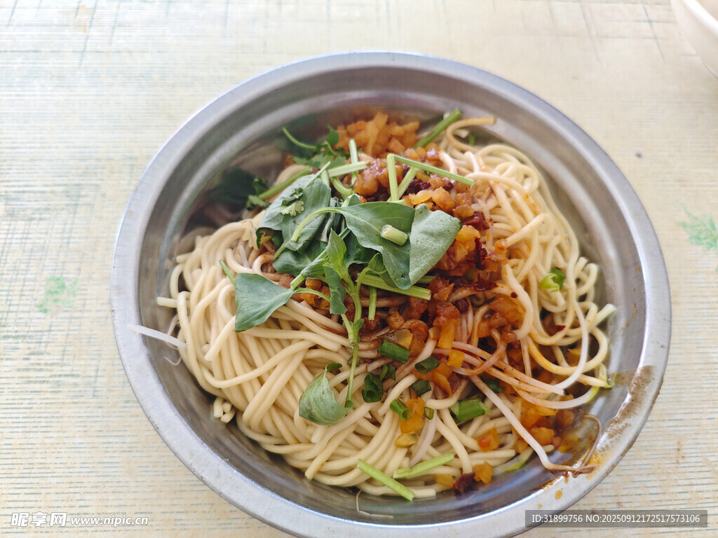 信阳热干面