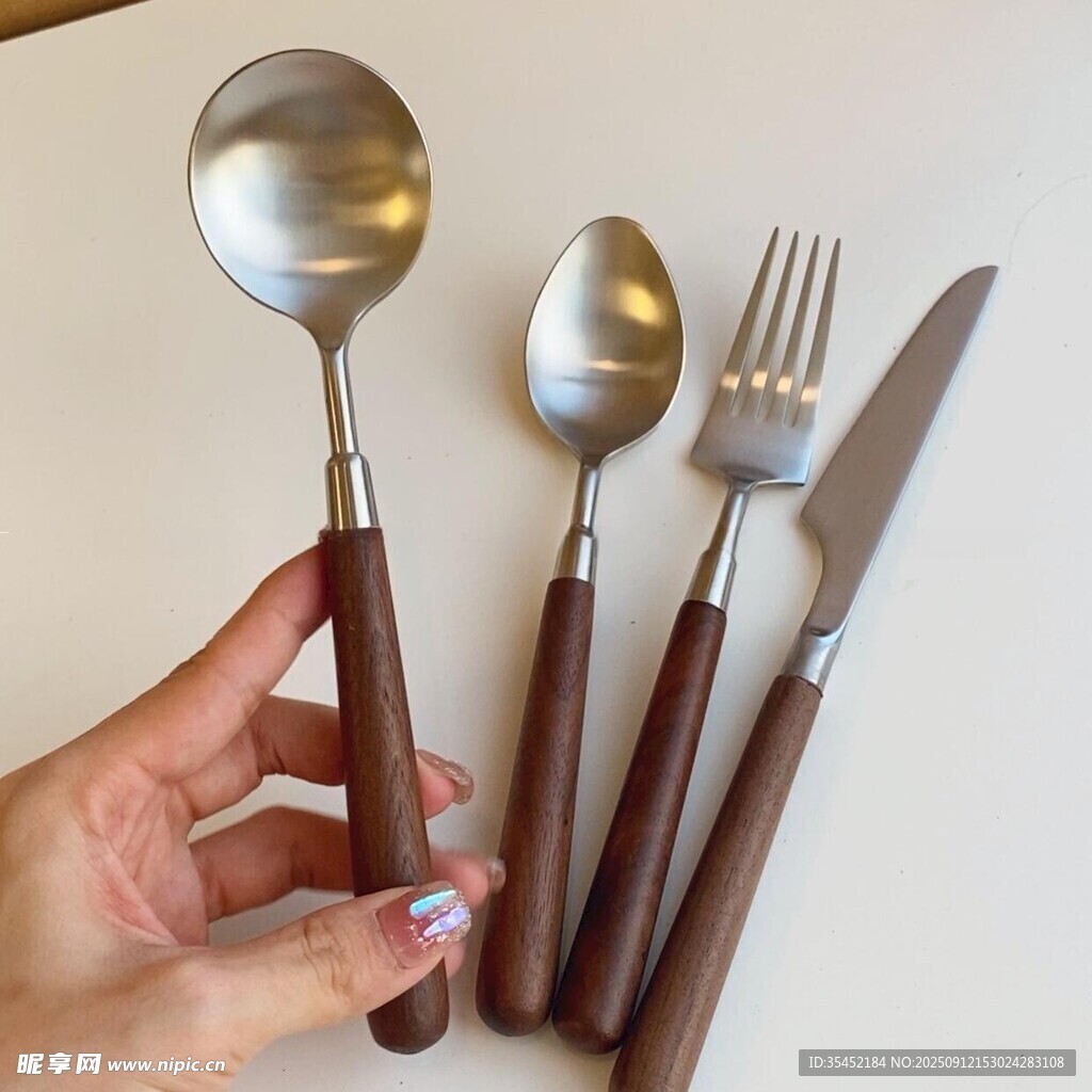餐具