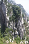 巍峨险峻的壮丽山峰景观