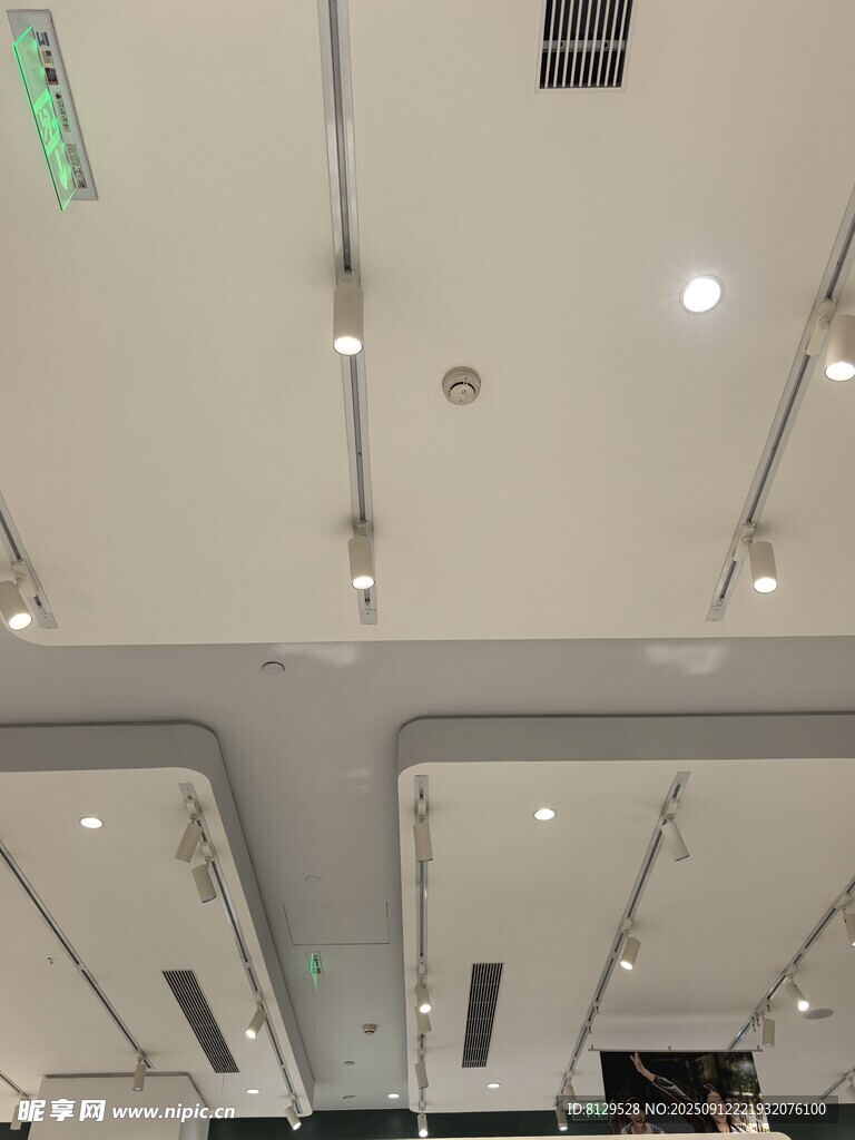 现代室内天花板灯具设计