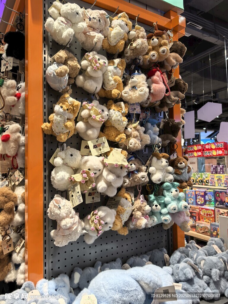 可爱玩偶陈列架展示