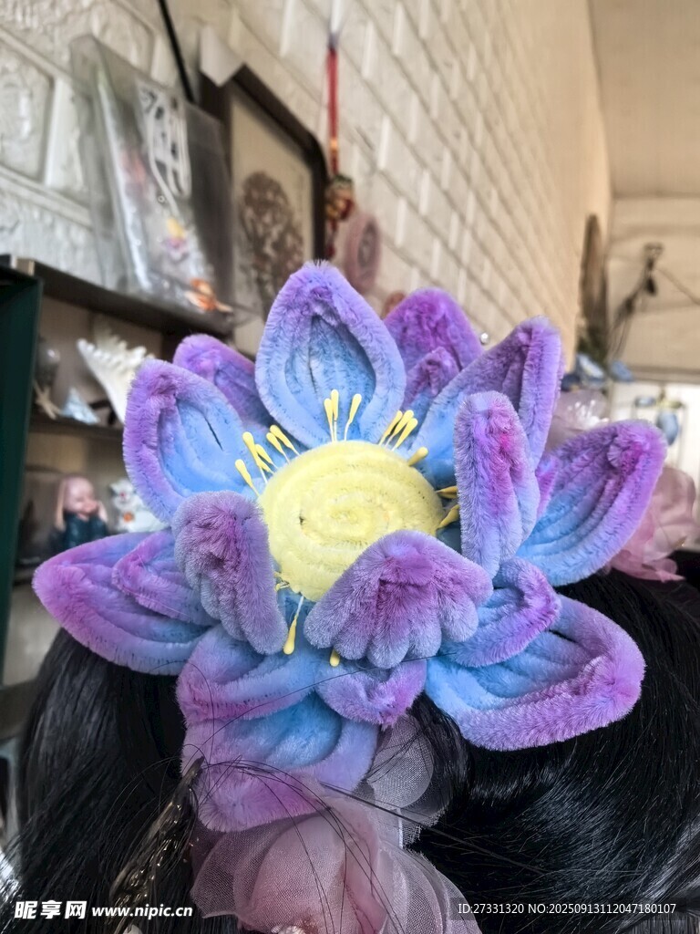 梦幻紫色手工莲花摆件