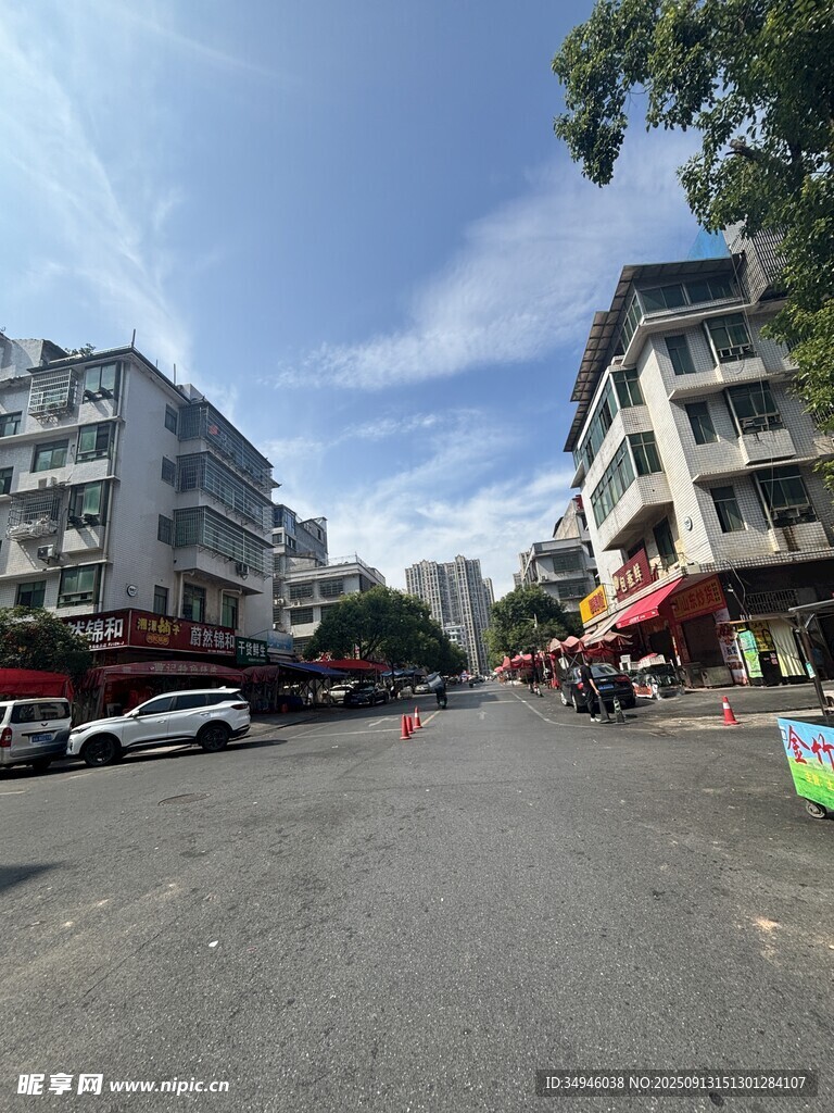 城市街道日常景象