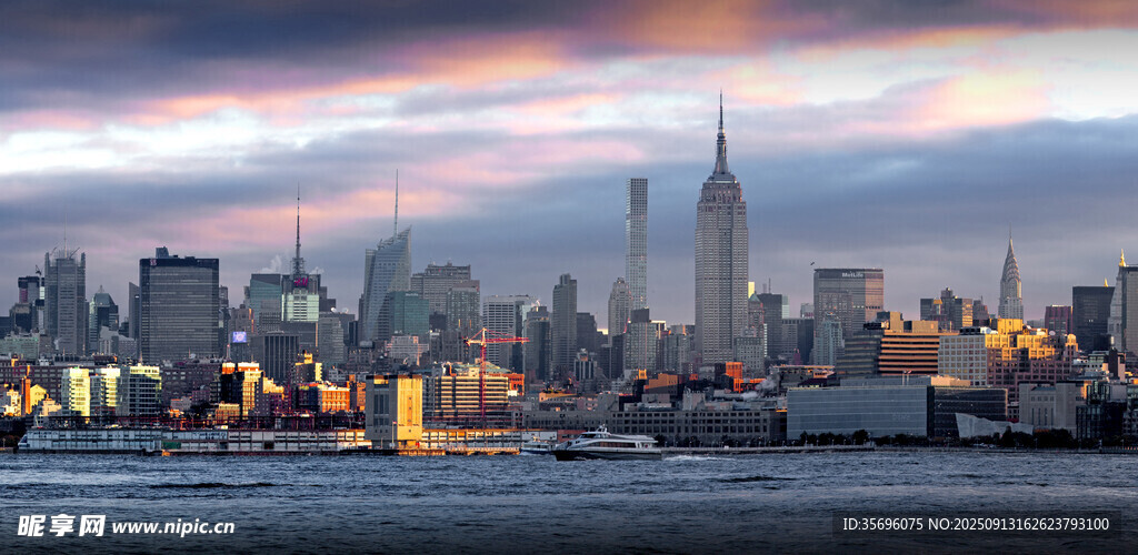 纽约城市天际线黄昏美景