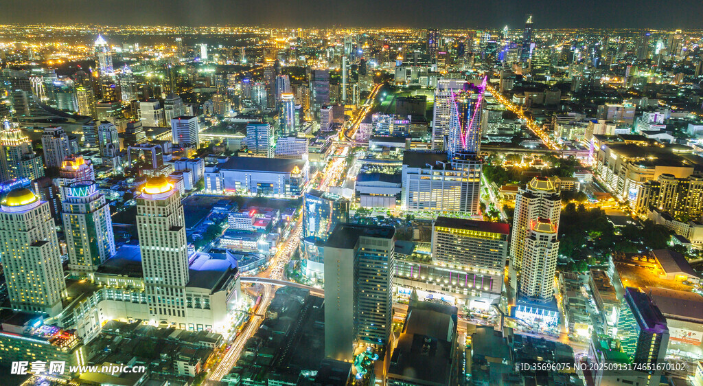 城市璀璨夜景俯瞰图