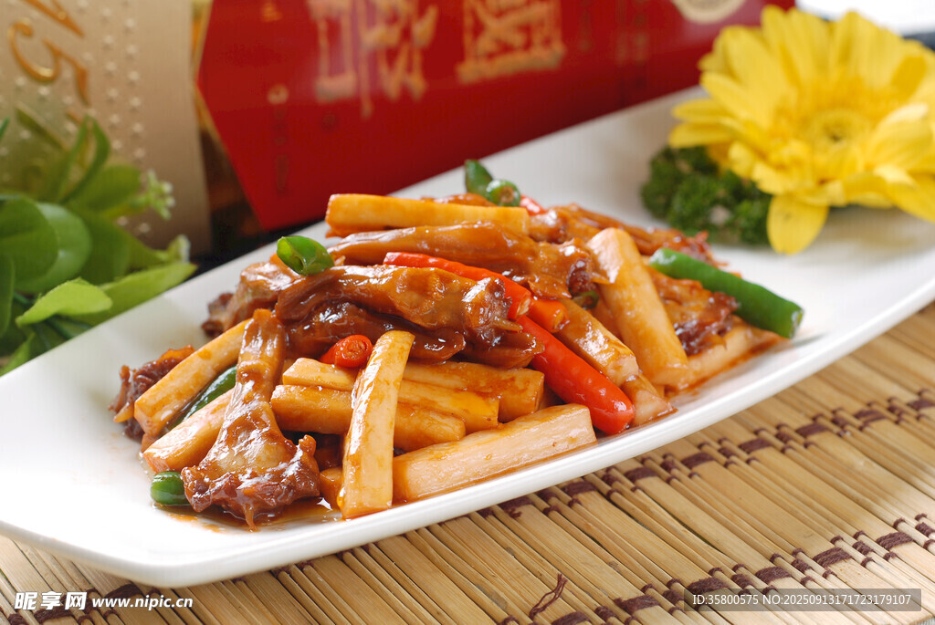 鲜菌酱爆鸭舌