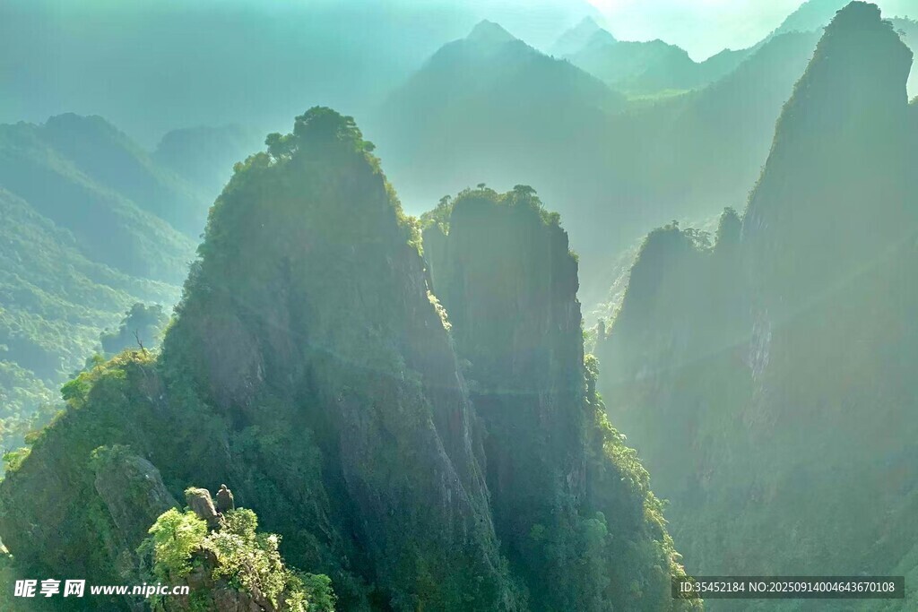 壮丽山峦