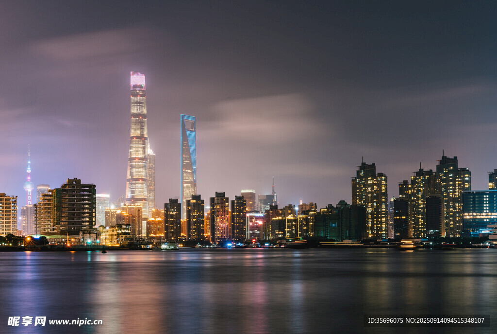 上海璀璨夜景城市天际线