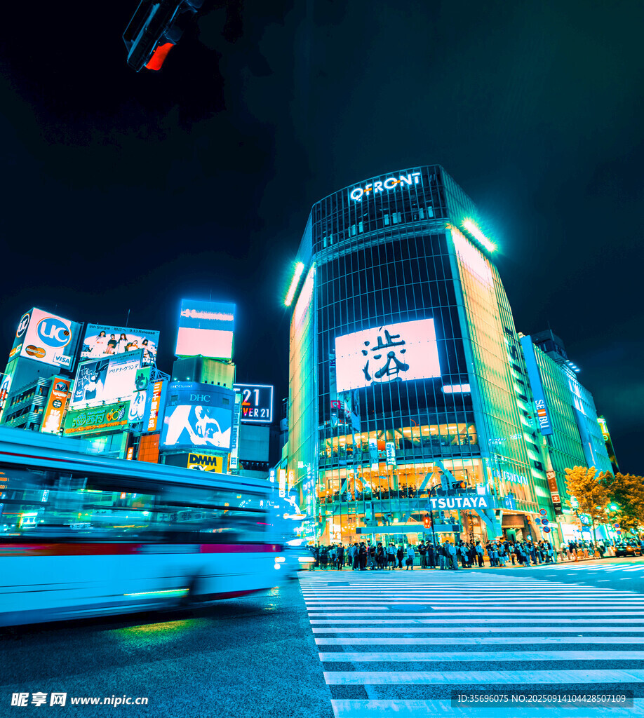 都市夜景繁华街头