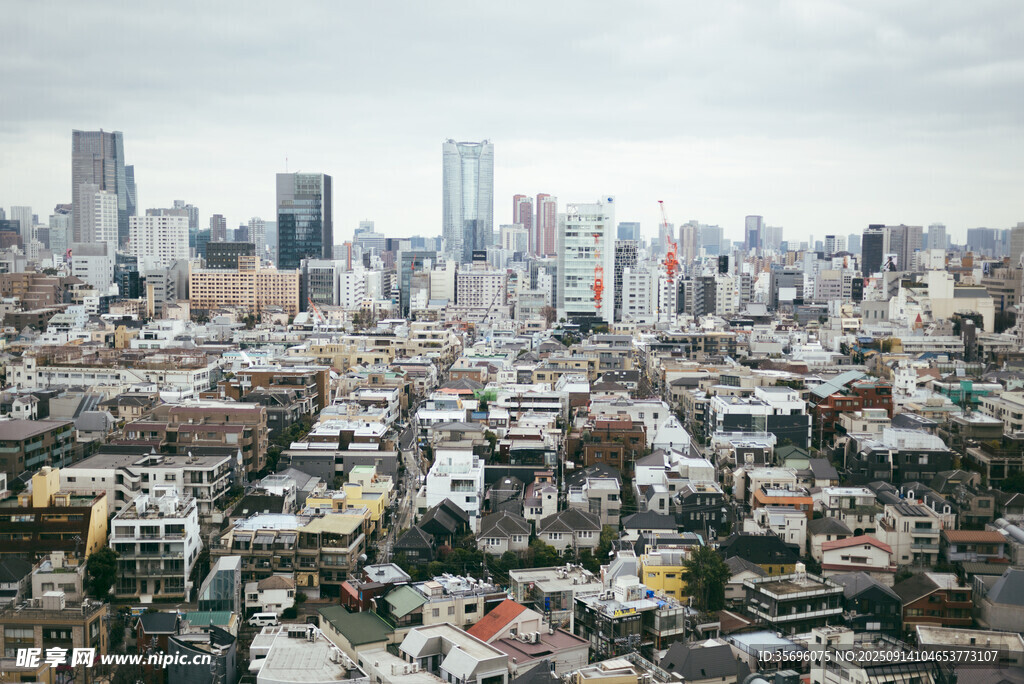 俯瞰繁华都市景观