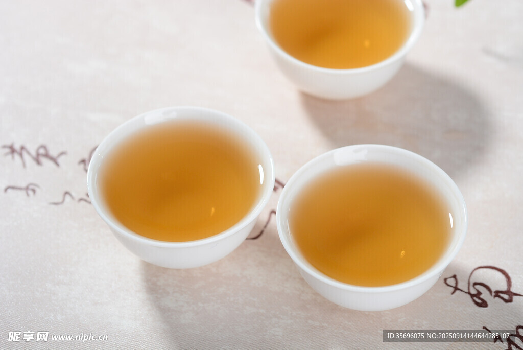 三杯清茶