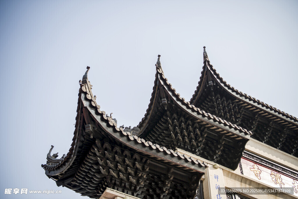 中式古建筑飞檐特写
