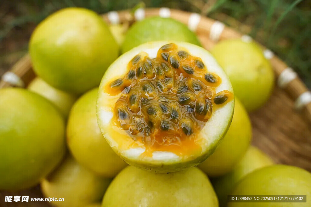 新鲜百香果