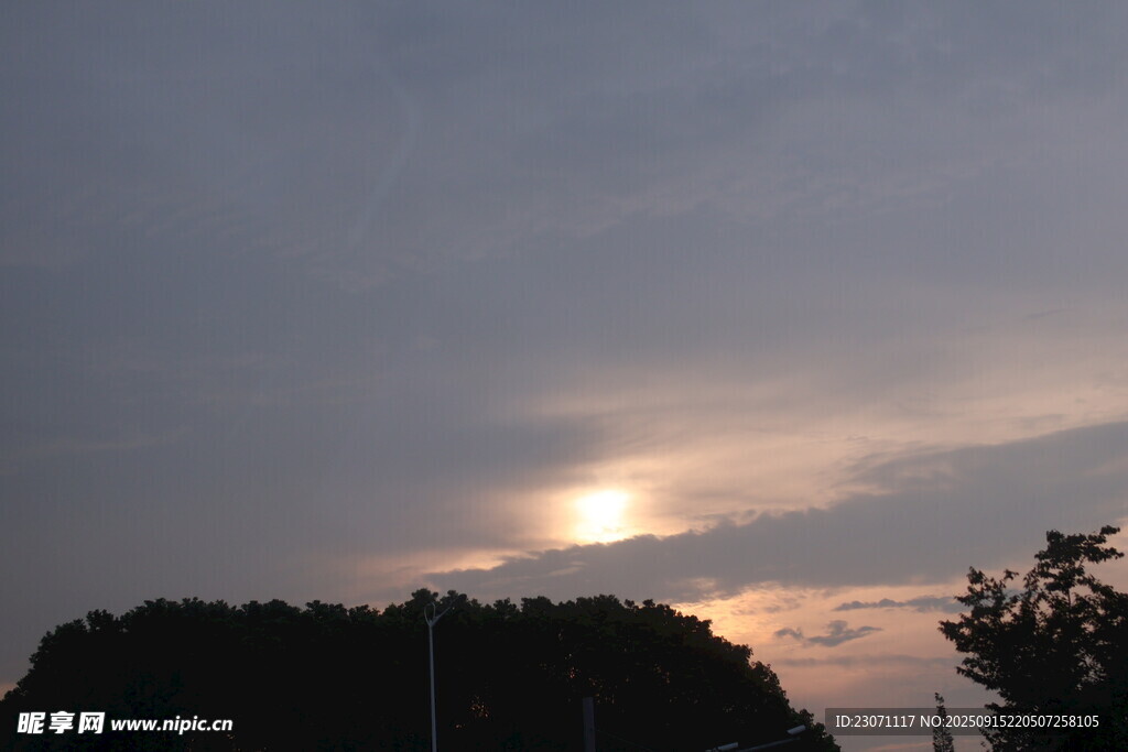 夕阳日落